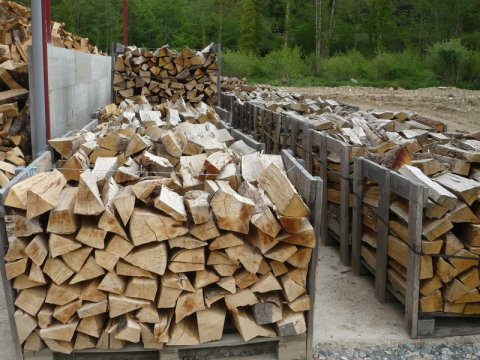 livraison bois de chauffage à Lyon